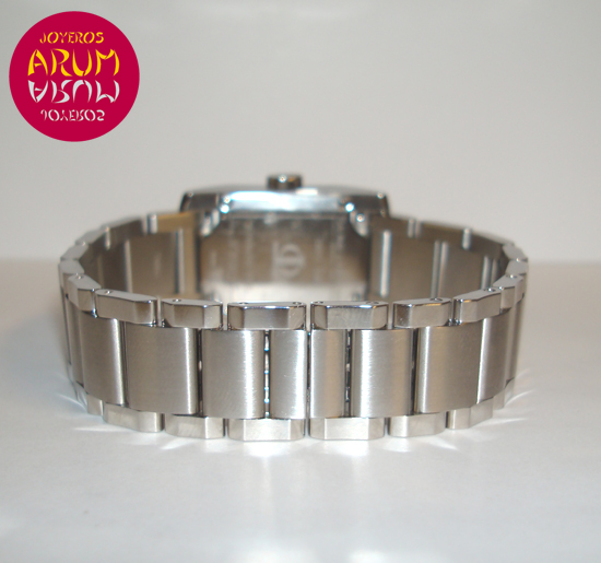 Baume & Mercier Ladies ARUM Ref. 2547 "SOLD" Baume & Mercier Ladies ARUM Ref. 2547 "SOLD"