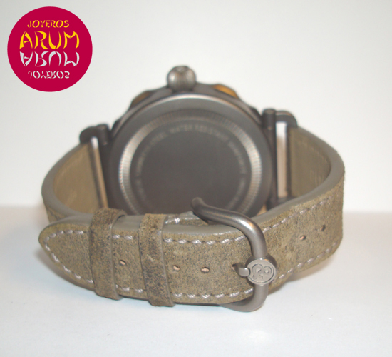 Bell & Ross Bomber Regulateur ARUM Ref. 2588 "SOLD" Bell & Ross Bomber Regulateur ARUM Ref. 2588 "SOLD"