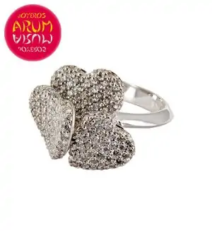 White Gold Ring with 3 Hearts 1.14 qts. RAJ398