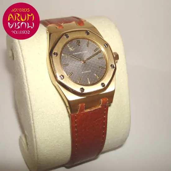 Audemars Piguet Royal Oak Lady ARUM Ref. 2128 "SOLD"