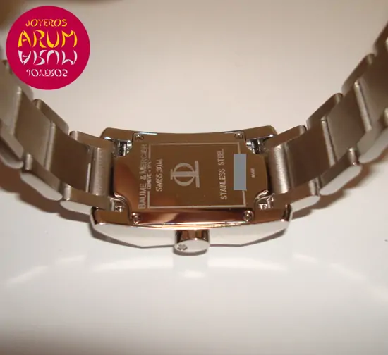 Baume & Mercier Ladies ARUM Ref. 2550 "SOLD" Baume & Mercier Ladies ARUM Ref. 2550 "SOLD"