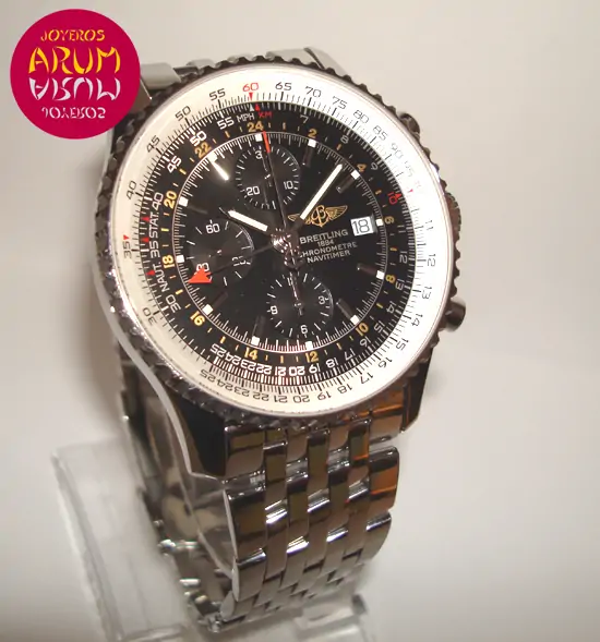 Breitling Navitimer World ARUM Ref. 2581 "SOLD" Breitling Navitimer World ARUM Ref. 2581 "SOLD"