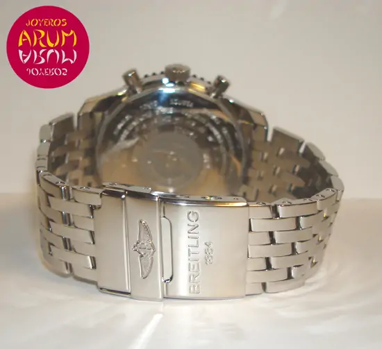 Breitling Navitimer World ARUM Ref. 2581 "SOLD" Breitling Navitimer World ARUM Ref. 2581 "SOLD"