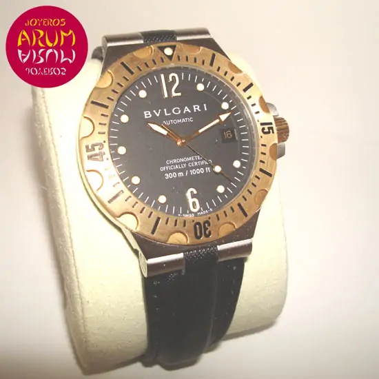 Bulgari Diagono Scuba ARUM Ref. 2221 Bulgari Diagono Scuba ARUM Ref. 2221
