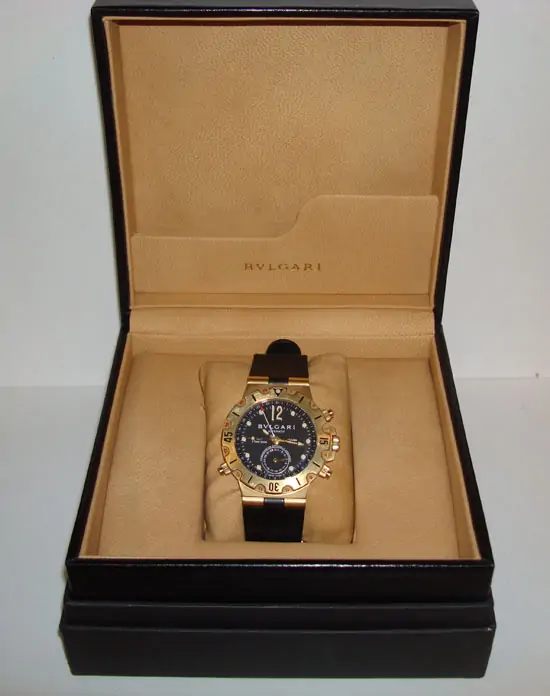 Bulgari Scuba GMT 3 Time Zone "SOLD" Bulgari Scuba GMT 3 Time Zone "SOLD"