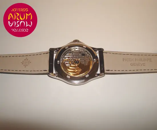 Patek Philippe Calatrava "Clous de Paris" "SOLD"