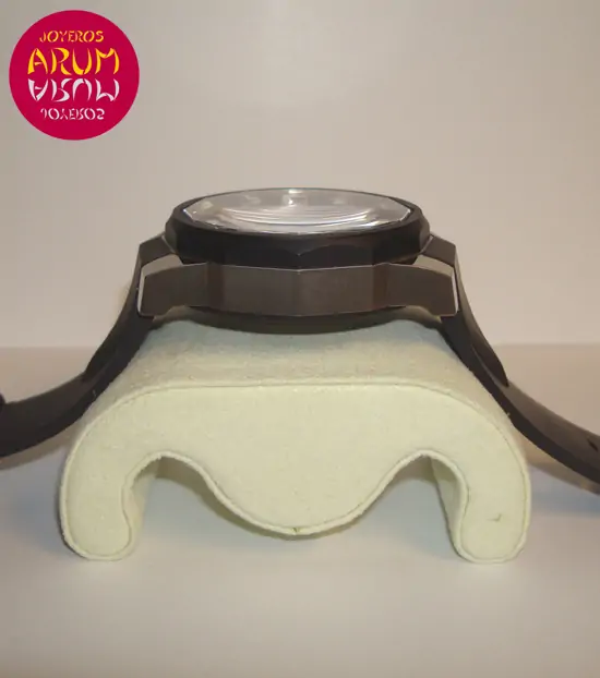 Corum Admirals Cup Leap Second "SOLD"