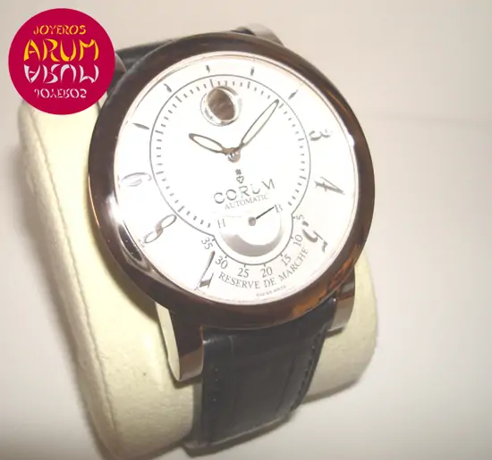 Corum Reserve de Marche ARUM Ref. 2352
