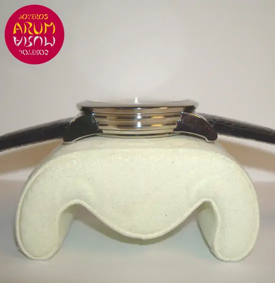 Corum Reserve de Marche ARUM Ref. 2352