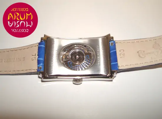 Cuervo y Sobrinos Prominente "SOLD"