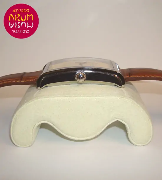 Cuervo y Sobrinos Prominente "SOLD"