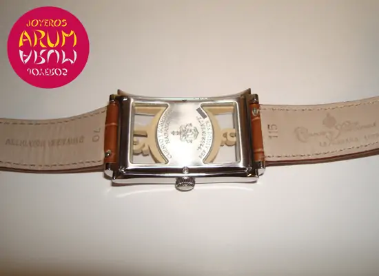 Cuervo y Sobrinos Prominente "SOLD"