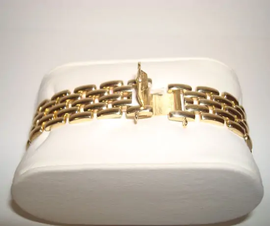 Cyma Lady Quartz "SOLD" Cyma Lady Quartz "SOLD"