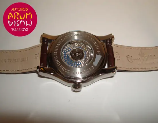 Cuervo y Sobrinos Robusto Tricalendógrafo "SOLD" Cuervo y Sobrinos Robusto Tricalendógrafo "SOLD"