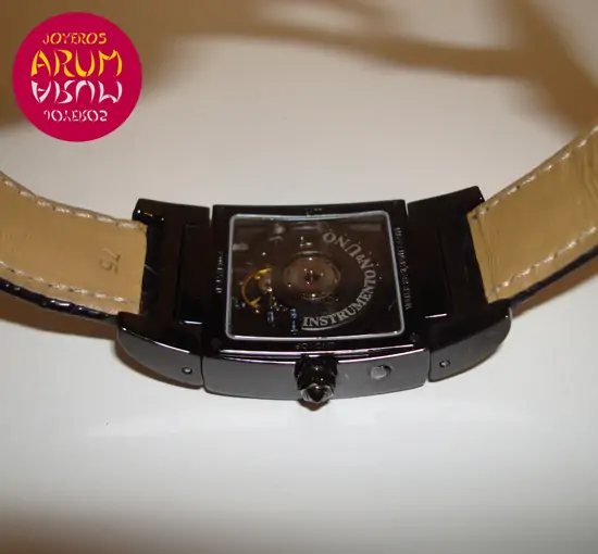 De Grisogono Instrumento Nº Uno De Grisogono Instrumento Nº Uno