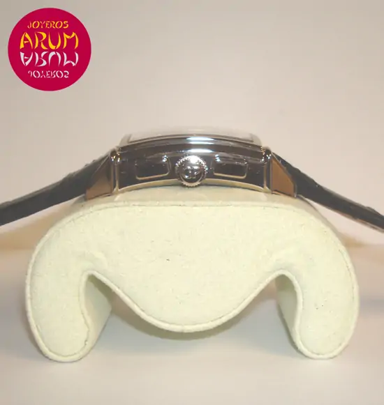 Girard Perregaux Vintage 1945 ARUM Ref. 2327 "SOLD" Girard Perregaux Vintage 1945 ARUM Ref. 2327 "SOLD"