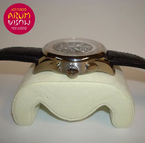 Girard Perregaux World Timer WW.TC "SOLD" Girard Perregaux World Timer WW.TC "SOLD"