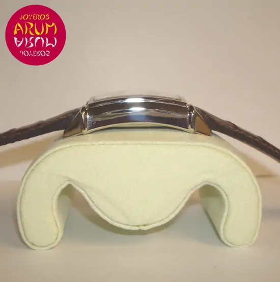 Girard Perregaux Vintage 1945 ARUM Ref. 2101 "SOLD"