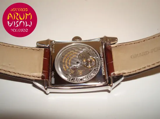 Girard Perregaux Vintage 1945 ARUM Ref. 2101 "SOLD"