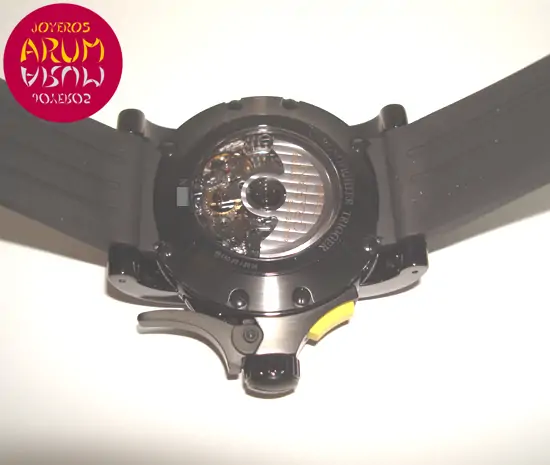 Graham Chronofighter Trigger ARUM Ref. 2905