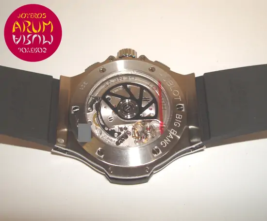 Hublot Big Bang ARUM Ref. 2656 "SOLD" Hublot Big Bang ARUM Ref. 2656 "SOLD"
