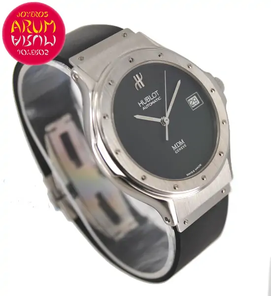 Hublot Classic Automatic 36 mm ARUM Ref. 3410 "SOLD" Hublot Classic Automatic 36 mm ARUM Ref. 3410 "SOLD"