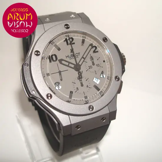 Hublot Big Bang ARUM Ref. 2653 "SOLD" Hublot Big Bang ARUM Ref. 2653 "SOLD"
