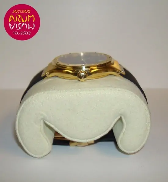 Hublot Classic ARUM Ref. 2415 "SOLD"