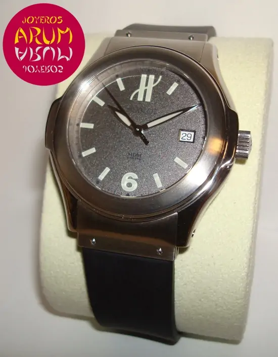 Hublot Elegant ARUM Ref. 2159 "SOLD"