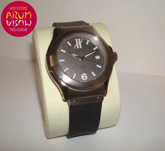 Hublot Elegant ARUM Ref. 2159 "SOLD"