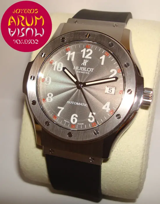 Hublot Classic Maxi "SOLD"