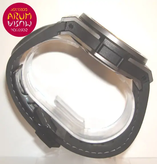 Hublot Big Bang Oscar Niemeyer ARUM Ref. 2637 "SOLD" Hublot Big Bang Oscar Niemeyer ARUM Ref. 2637 "SOLD"