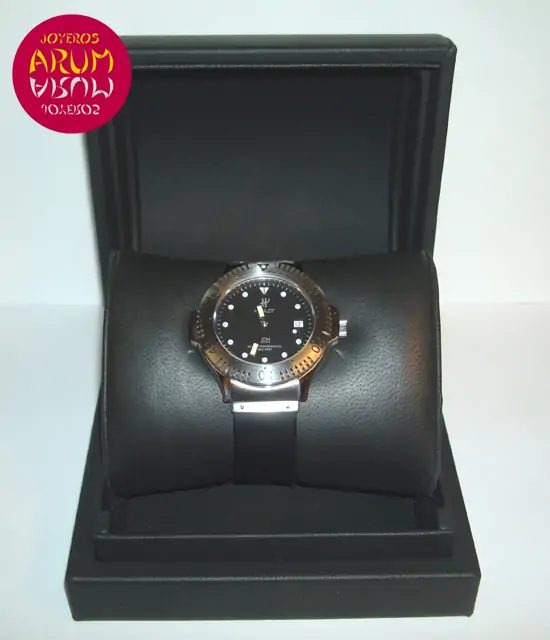 Hublot Superprofessional ARUM Ref. 2075 "SOLD"