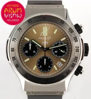 Hublot Super B Chronograph ARUM Ref. 3402 "SOLD"