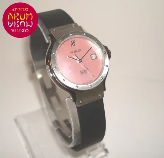 Hublot Classic ARUM Ref. 2822 "SOLD"