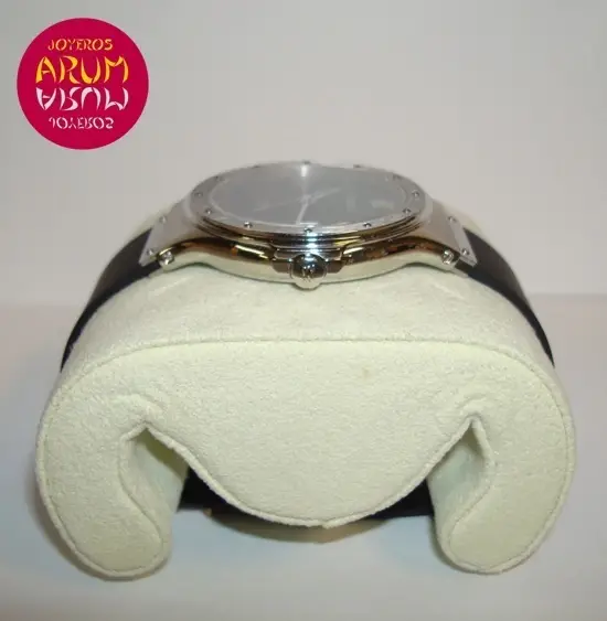 Hublot Classic ARUM Ref. 2129 "SOLD"