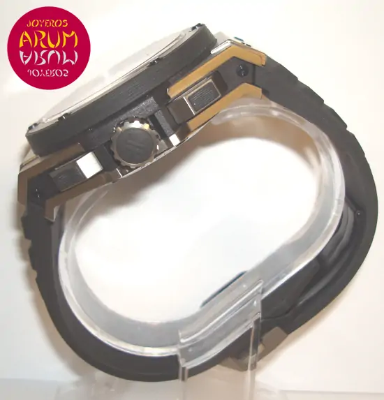 Hublot Big Bang King Power ARUM Ref. 2655 "SOLD" Hublot Big Bang King Power ARUM Ref. 2655 "SOLD"