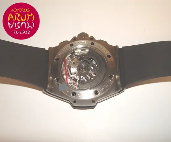 Hublot Big Bang King Power ARUM Ref. 2655 "SOLD" Hublot Big Bang King Power ARUM Ref. 2655 "SOLD"