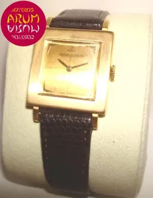 Jaeger-LeCoultre Vintage ARUM Ref. 2039