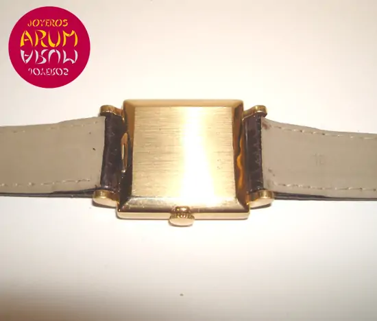 Jaeger-LeCoultre Vintage ARUM Ref. 2039