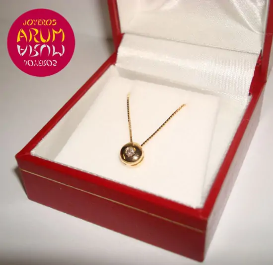 Yellow gold necklace with brillian 0,05 qts "SOLD"