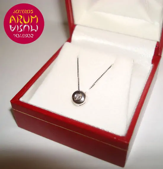 White gold necklace with brilliant 0,05 qts "SOLD"