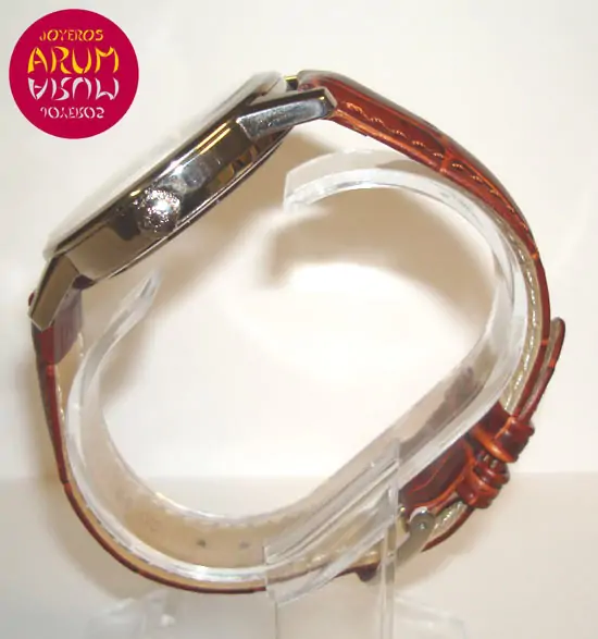 Longines Heritage Flagship ARUM Ref. 2484 "SOLD" Longines Heritage Flagship ARUM Ref. 2484 "SOLD"