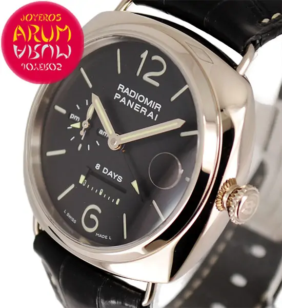 Panerai Radiomir 8 Days GMT ARUM Ref. 3202 "SOLD" Panerai Radiomir 8 Days GMT ARUM Ref. 3202 "SOLD"