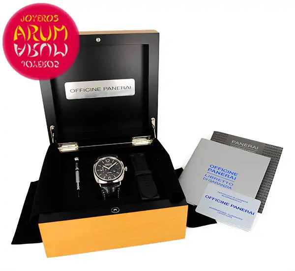 Panerai Radiomir 8 Days GMT ARUM Ref. 3202 "SOLD" Panerai Radiomir 8 Days GMT ARUM Ref. 3202 "SOLD"