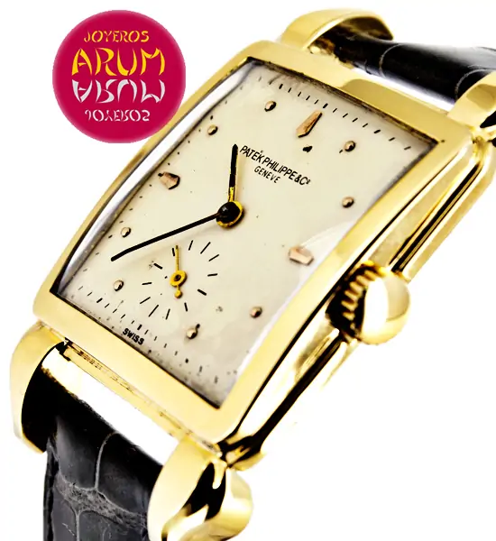 Patek Philippe Vintage Flame Lugs ARUM Ref. 3379 "SOLD"