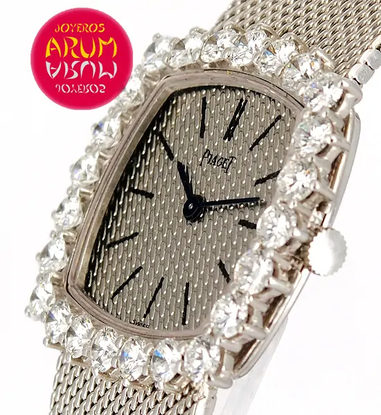 Piaget Diamonds ARUM Ref. 3315 "SOLD" Piaget Diamonds ARUM Ref. 3315 "SOLD"