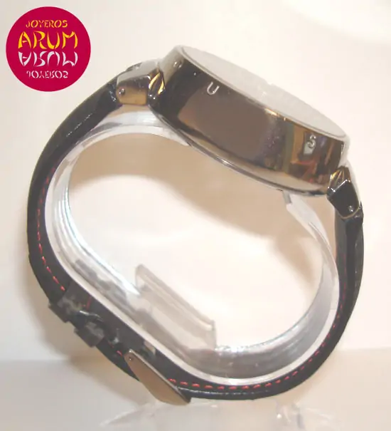 Louis Vuitton Tambour Voyagez ARUM Ref. 2480 "SOLD" Louis Vuitton Tambour Voyagez ARUM Ref. 2480 "SOLD"