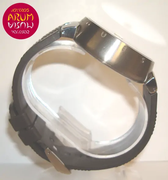 Louis Vuitton Tambour Diving ARUM Ref. 2582 "SOLD" Louis Vuitton Tambour Diving ARUM Ref. 2582 "SOLD"