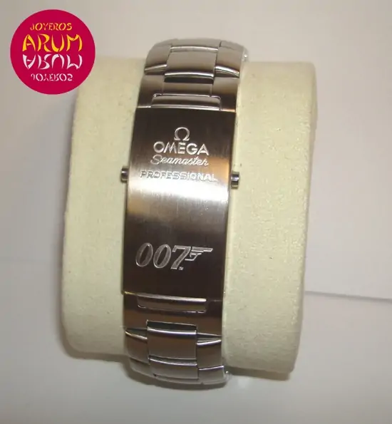 Omega Seamaster 007 Quantum of Solace ARUM Ref. 2441 "SOLD"
